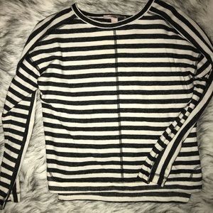Simple stripped long sleeve